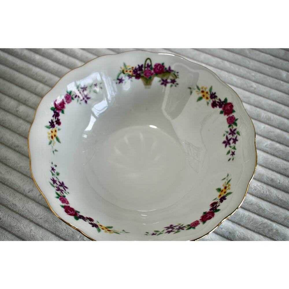 Vintage Favolina Salad Soup Serving Bowl White Pink Roses Scallop Made in Poland